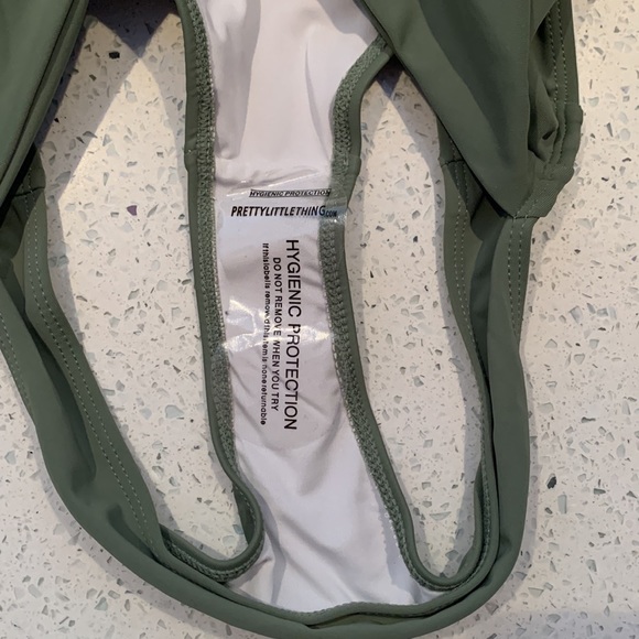 pretty little thing khaki O ring cross front swim suit - Picture 3 of 4